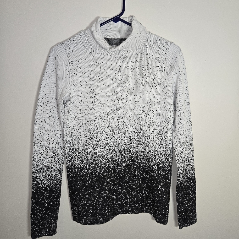 Athleta Womens Turtleneck Size Medium Bodycon‎ Athleisure Active Cozy Ribbed